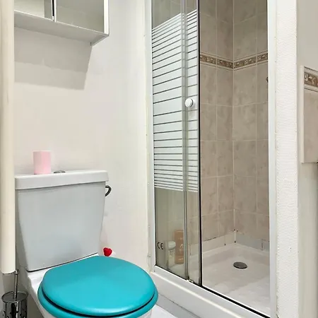 Chic In Ecouffes In Marais Apartament Paryż